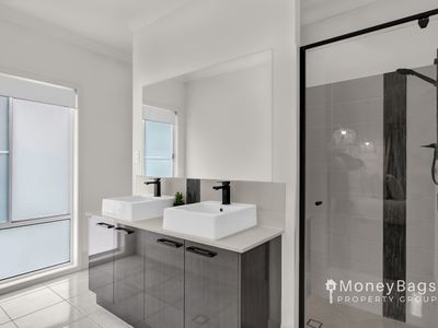 48-50 Mackenzie Avenue, Riverbend