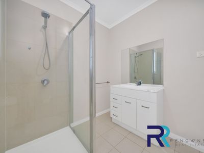 16 / 35 Tullidge Street, Melton