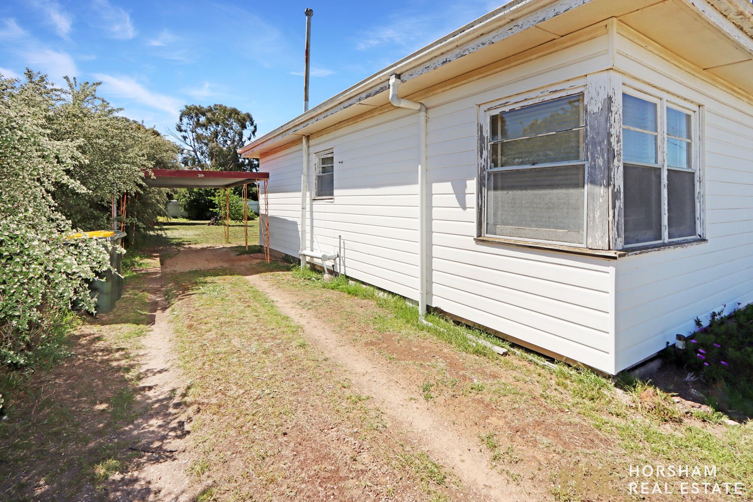 8 Federation Avenue, Horsham