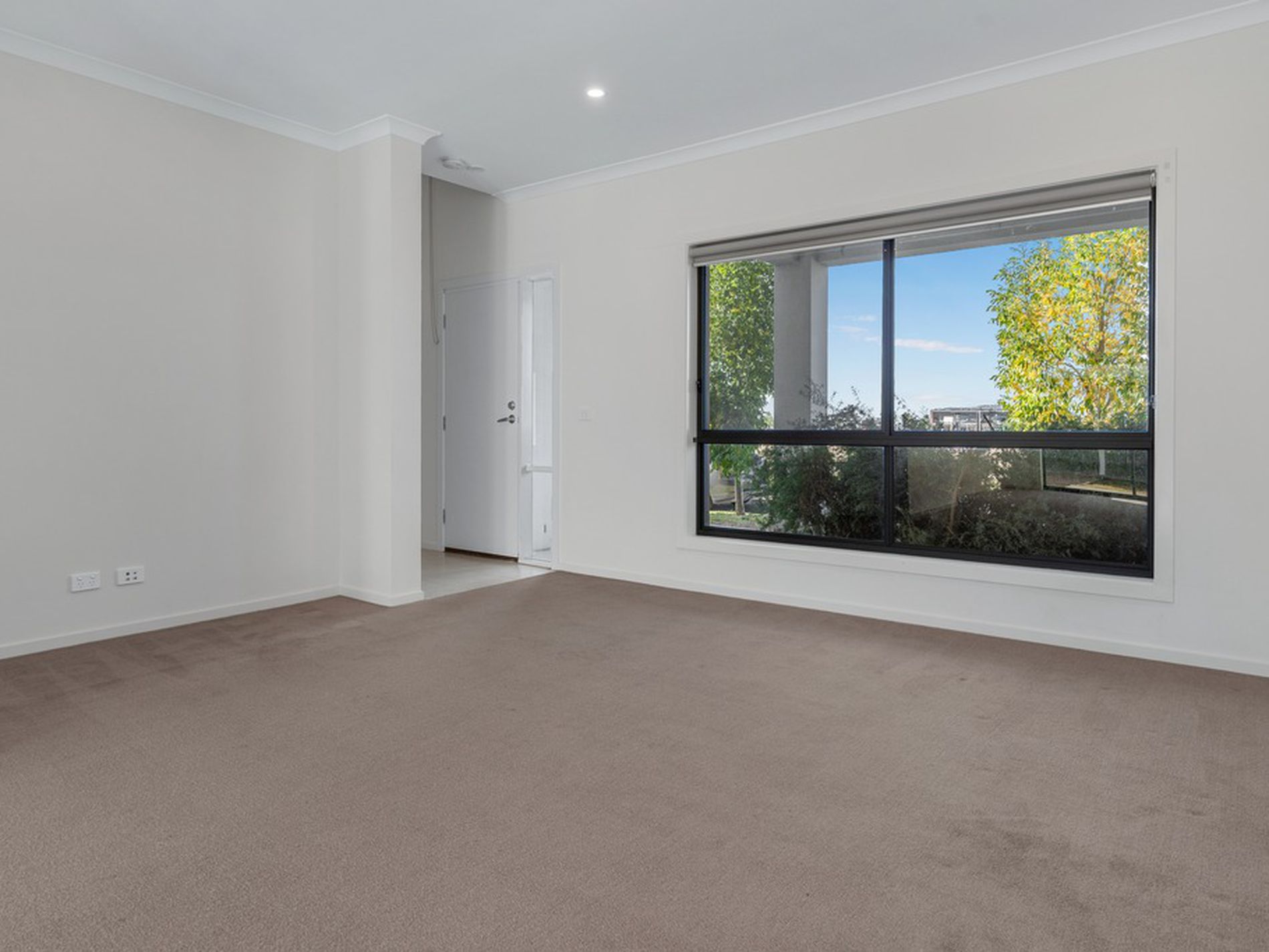 8 Illabunda Drive, Werribee
