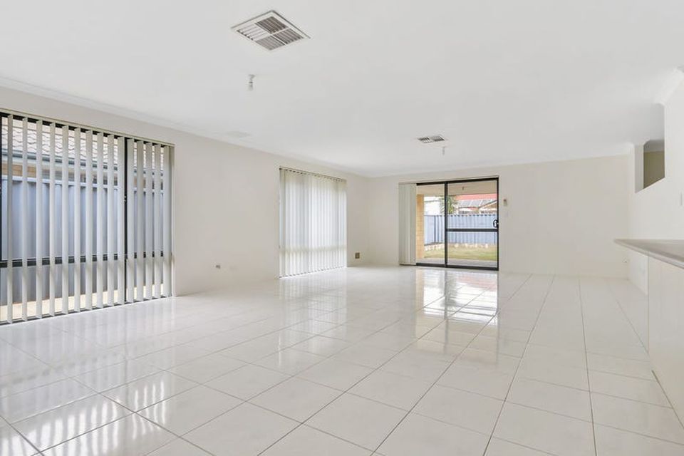 54 Claret Ash Boulevard , Baldivis