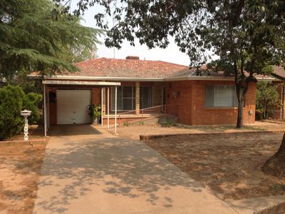 19 Meek Street, Dubbo