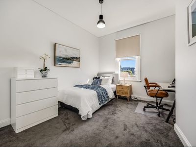 10 / 209 The Esplanade, Henley Beach
