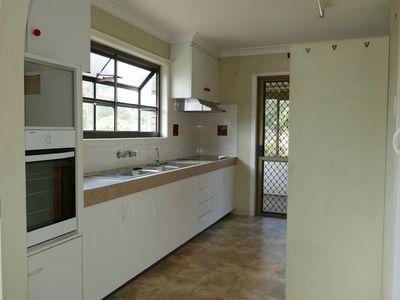 9 Coonowrin Road, Glass House Mountains
