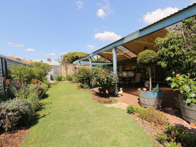 10 Woodland Dale, Canning Vale