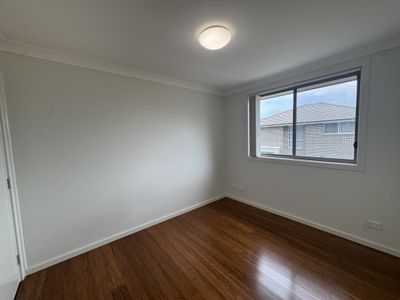 13 Signals Lane, Bardia