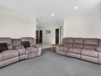 10 Aitkenhead Court, Parakai, Helensville