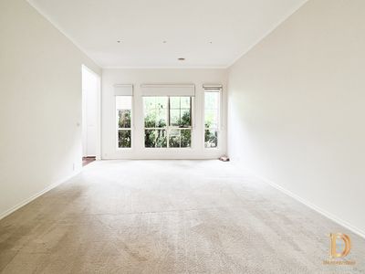 3 Saint Claire Walk, Doncaster East