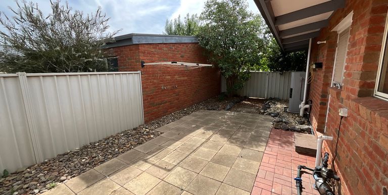 2A Lewis Street, Euroa