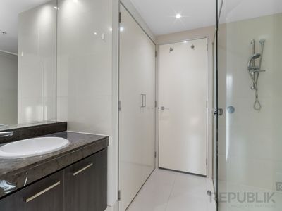 602 / 4 Wahroonga Place, Surfers Paradise