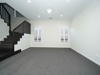 16 Sunburnt Circuit, Clyde North