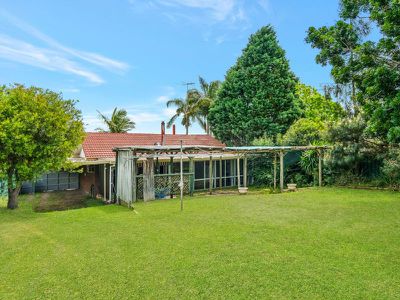16 Dickens Road, Ambarvale