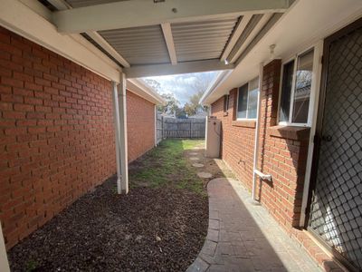 1 / 25 Tweed Court, Werribee