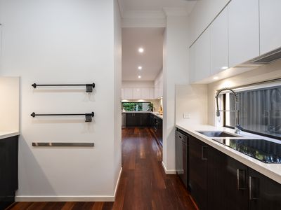 194 Kissing Point Road, Turramurra