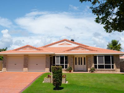 28 Kalowendha Avenue, Pelican Waters