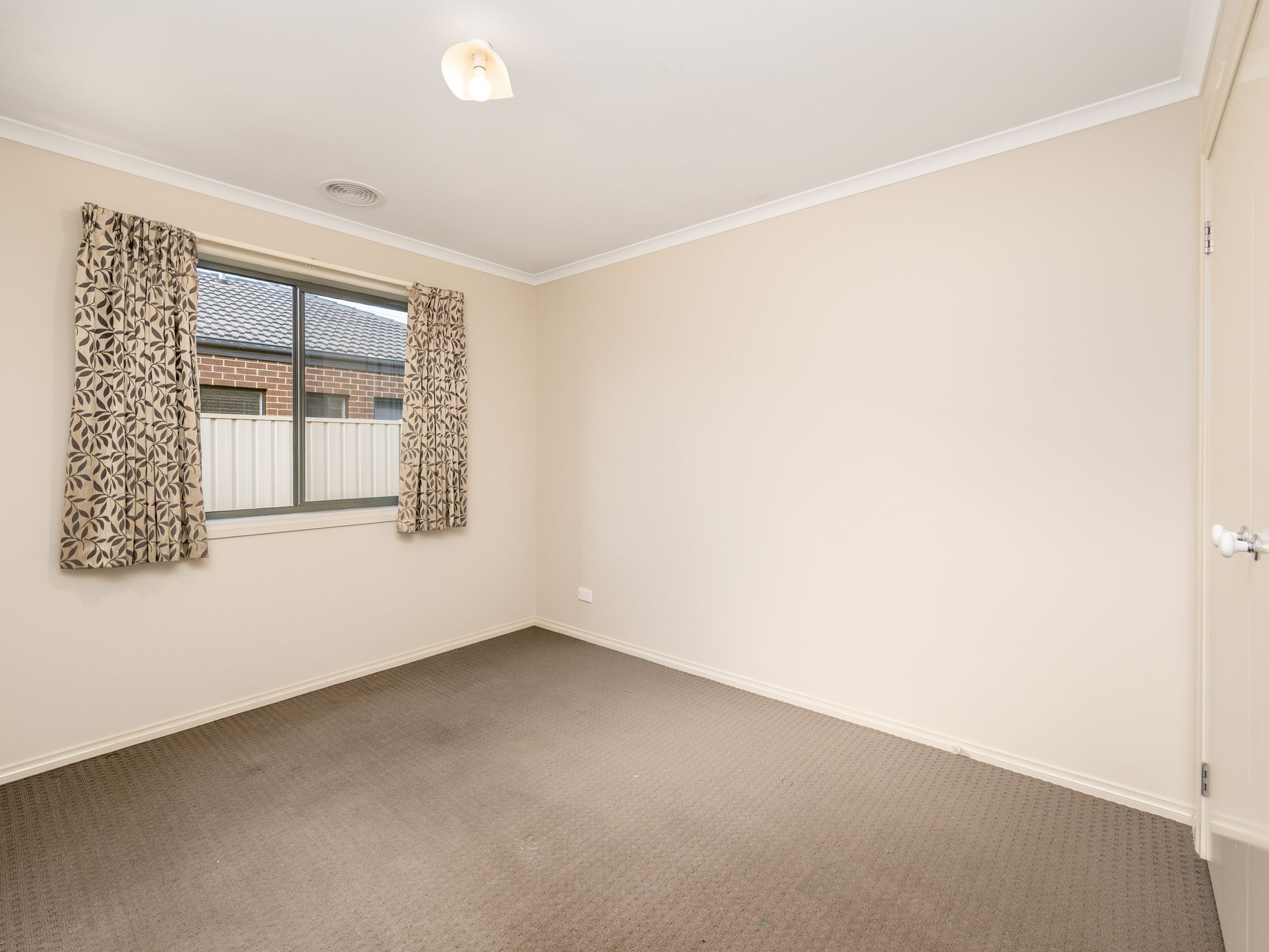 34 Nightingale Way, Shepparton