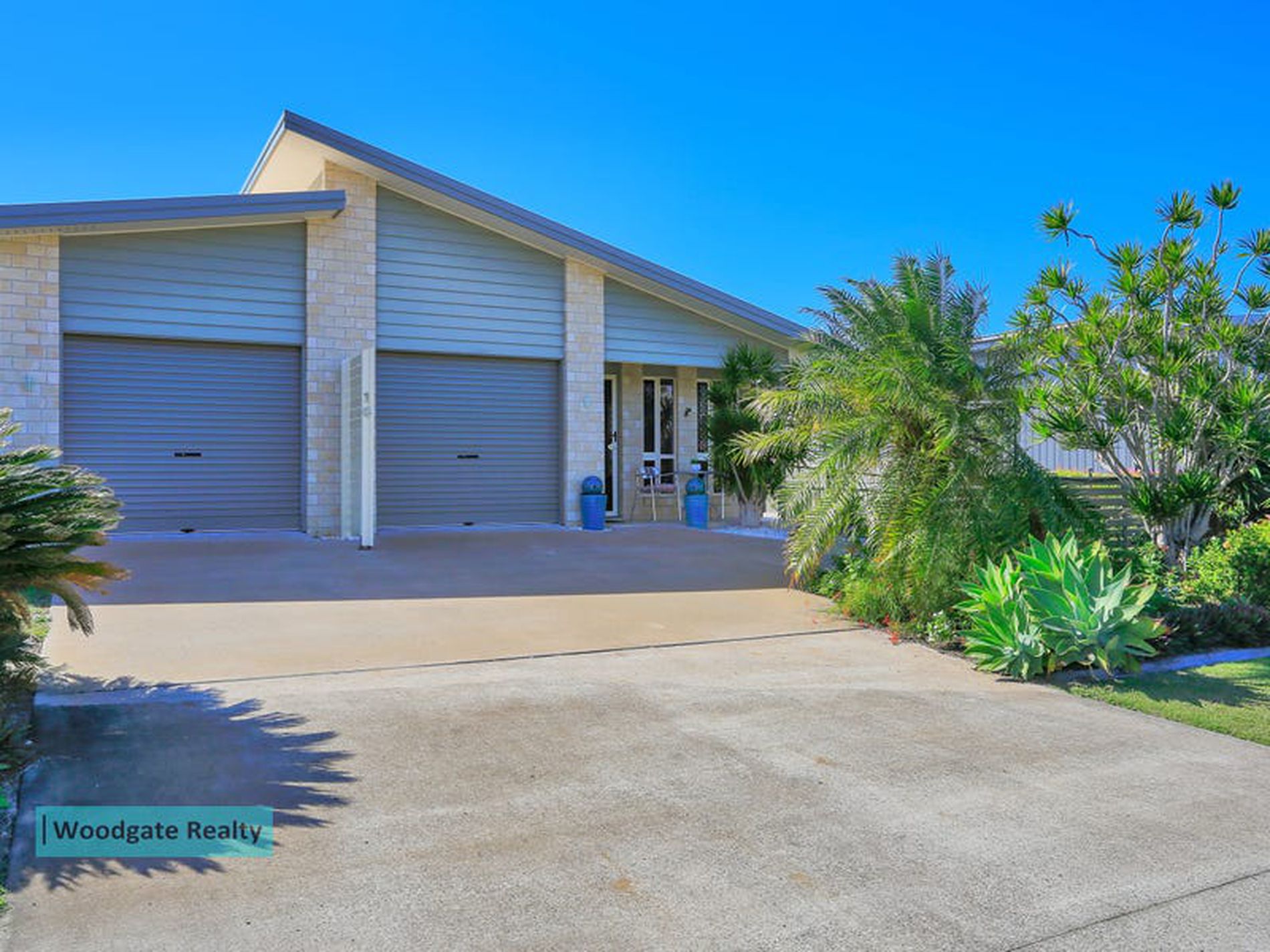 2 / 16 First Ave, Woodgate