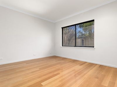 27 Hurlingham Road, South Perth