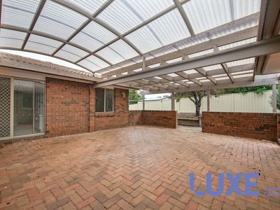 42 Woodfull Loop, Gordon