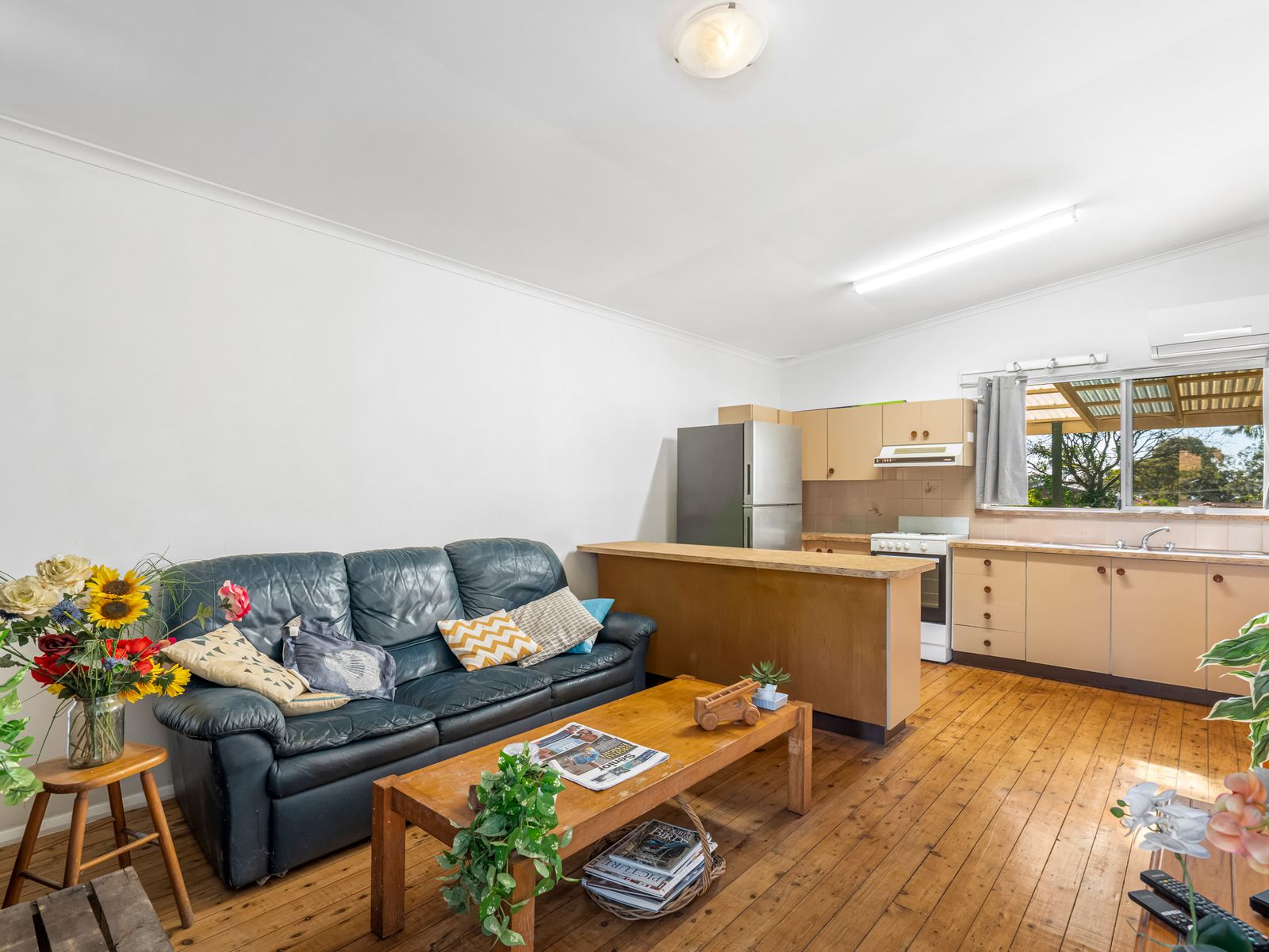 43 Lake Road, Balcolyn