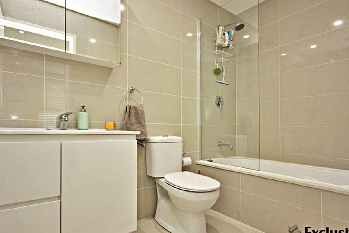PH04 / 6-12 Courallie Avenue, Homebush West