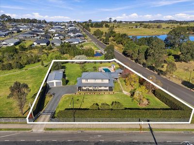 780 Montpelier Drive, The Oaks