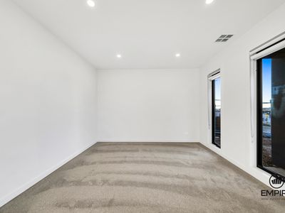 141 Yeungroon Boulevard, Clyde North