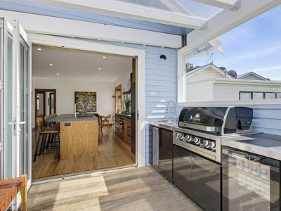 17 Freyberg Street, Lyall Bay