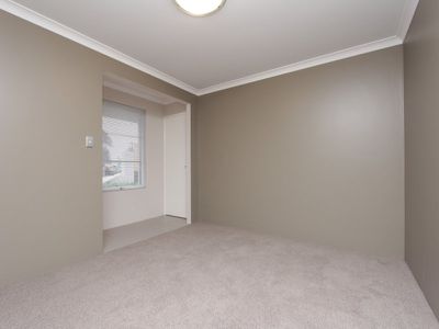 2 / 58 Central Avenue, Redcliffe