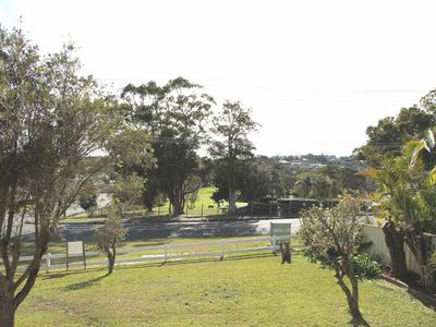 42 Boundary Street, Forster