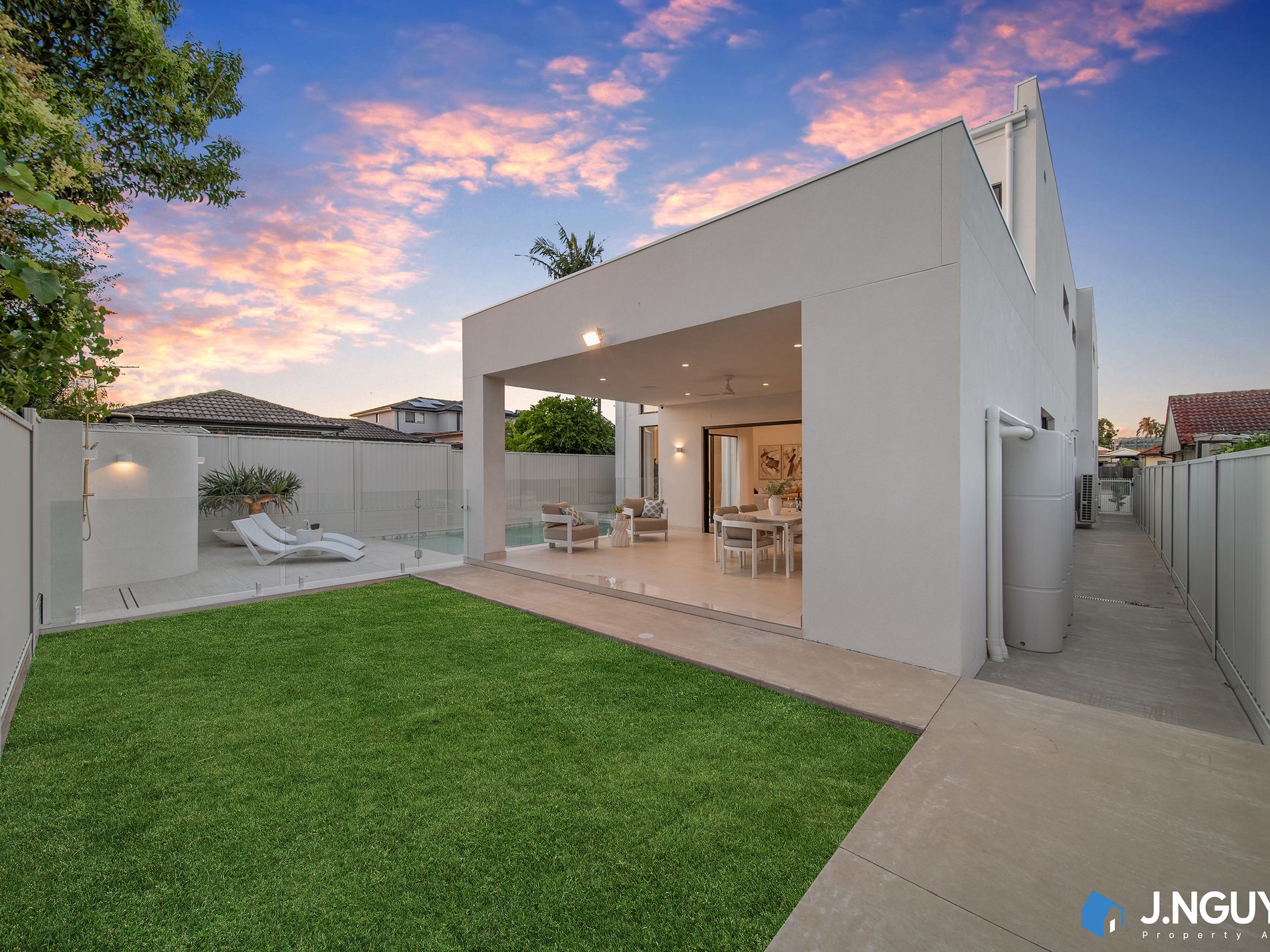 10 Benelong Avenue, Smithfield