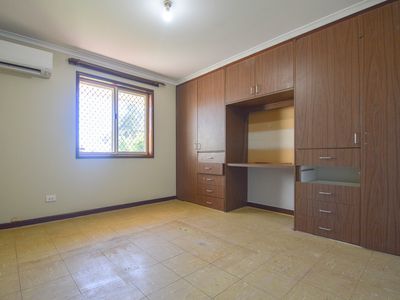 4 Yanderra Crescent, South Hedland
