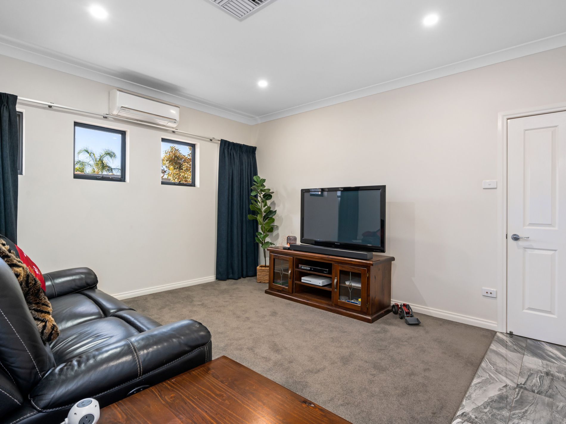 29 Gatacre Drive, Somerville