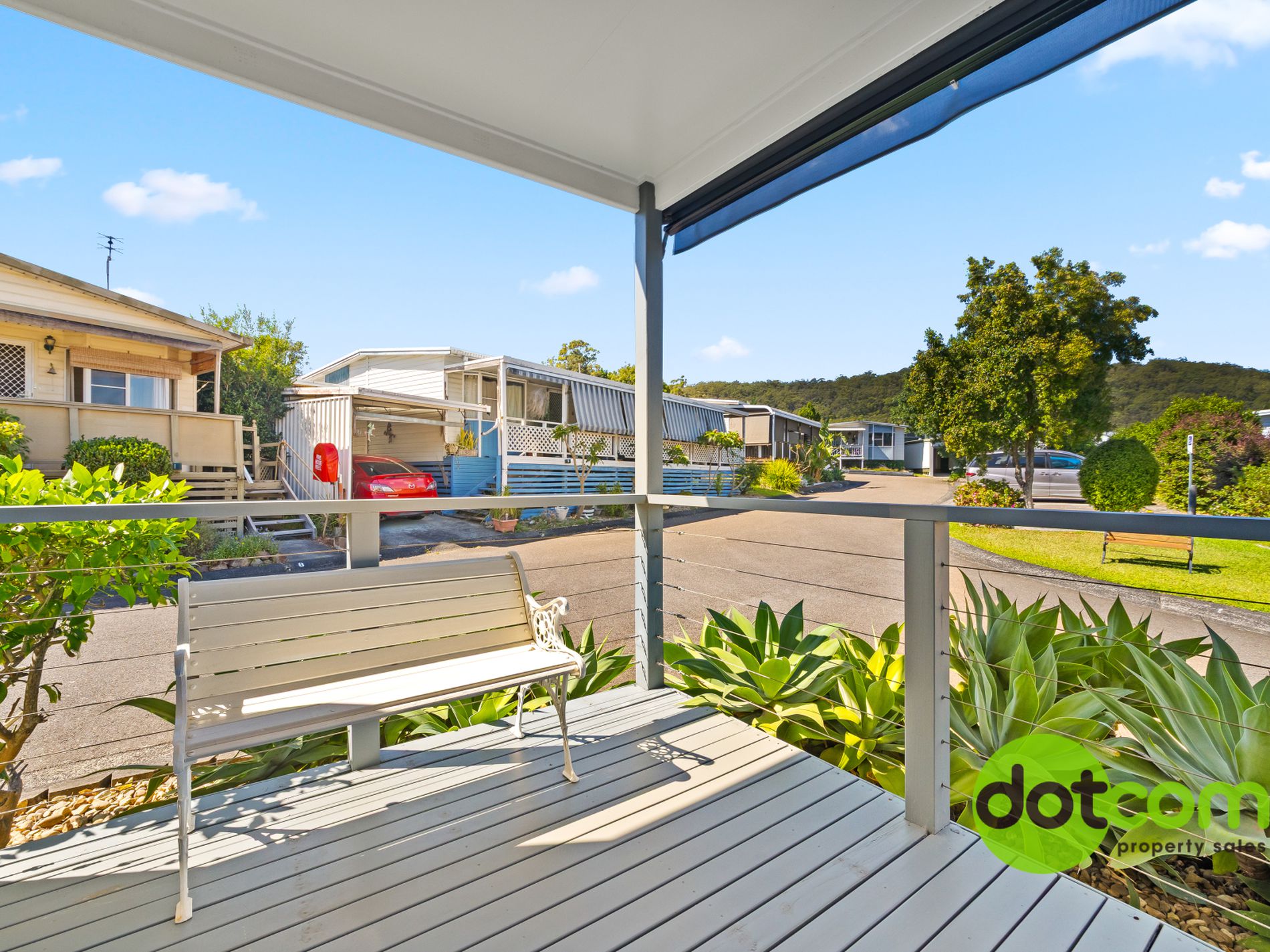12 Sixth Avenue, Green Point