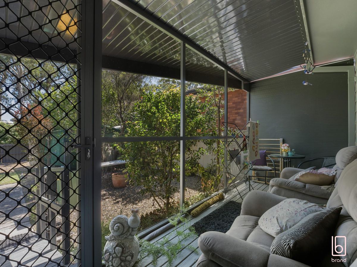 16 Nicholson Crescent, Toukley