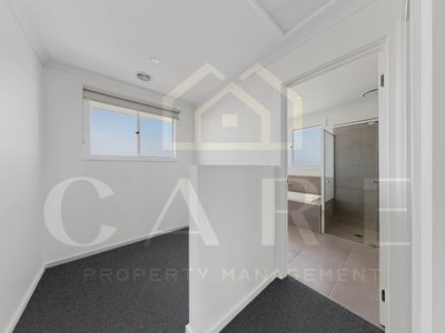 16 Montagna Drive, Clyde