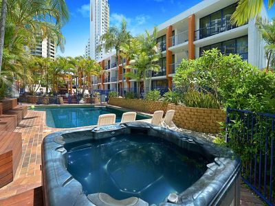 24 / 2877 GOLD COAST HWY, Surfers Paradise