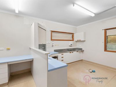 31 EDGERTON, Sundown