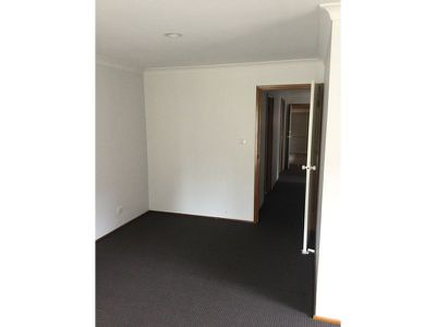 1 / 63 Bateman Avenue, Albion Park Rail