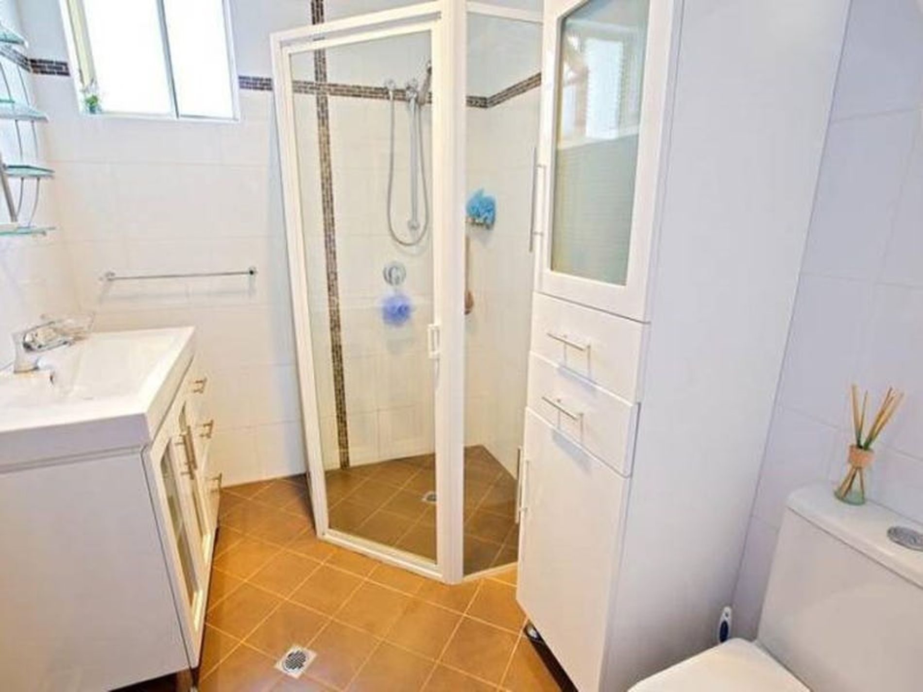 18 Endeavour Road, Georges Hall