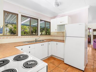 61 Howes Road, Farnborough