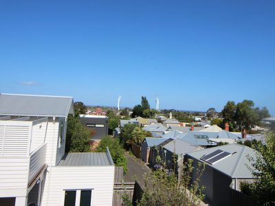 5 Miles Street, Newtown