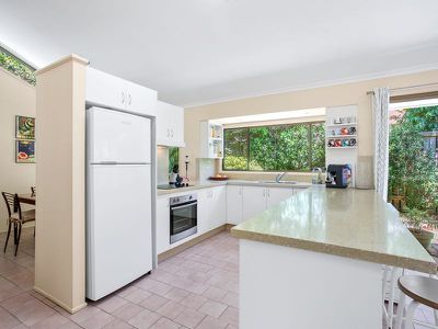11 Avron Court, Tewantin