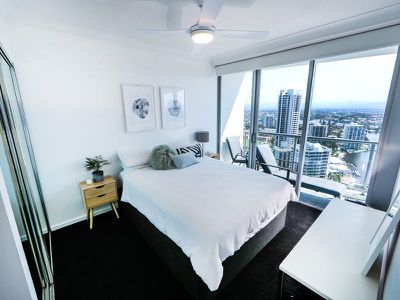 3247 / 23 Ferny Avenue, Surfers Paradise