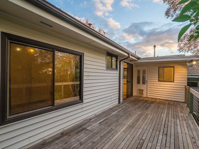 16 Joyhill Avenue, Box Hill South