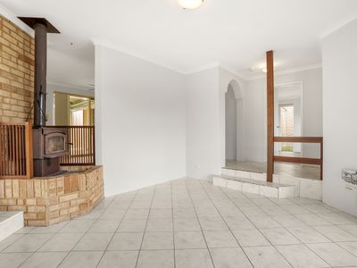 5 LISBON PLACE, Warnbro