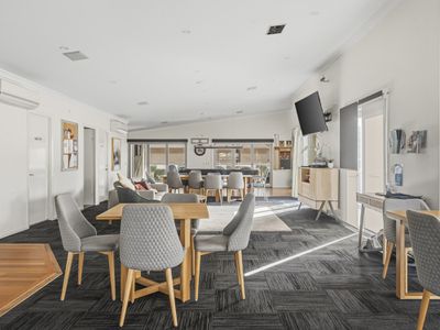 81 / 2 MacLeay Drive, Halekulani
