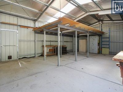 715 Young St, Albury