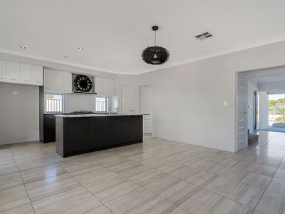 41 Trumpeter Parade, Yanchep