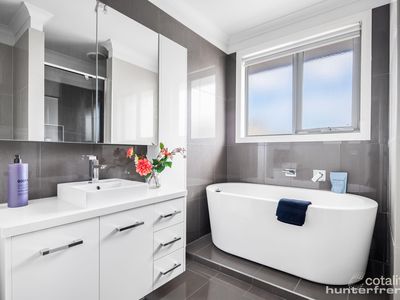 1B Belah Avenue, Altona